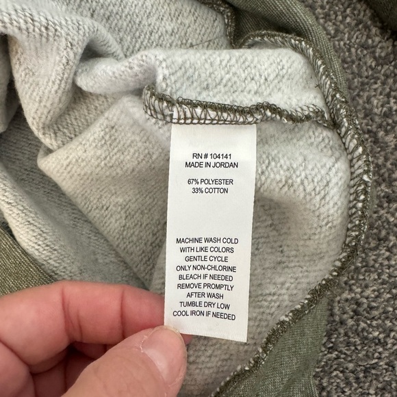 NWT! Women’s Alpine Design buttery soft green heather hooded sweatshirt Medium - Picture 3 of 4